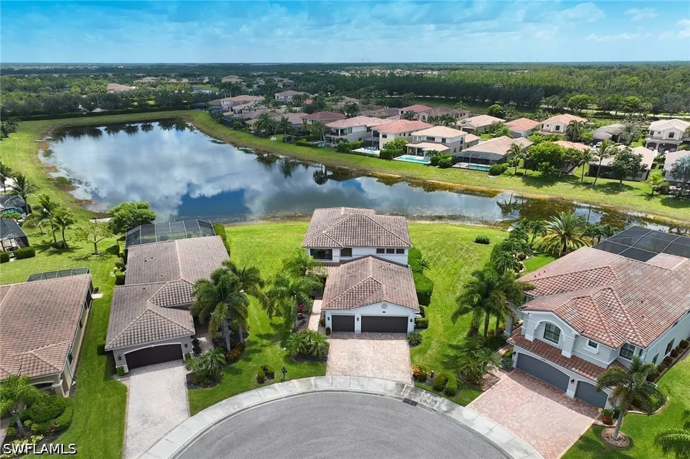 Madeira Court Naples, FL 34119