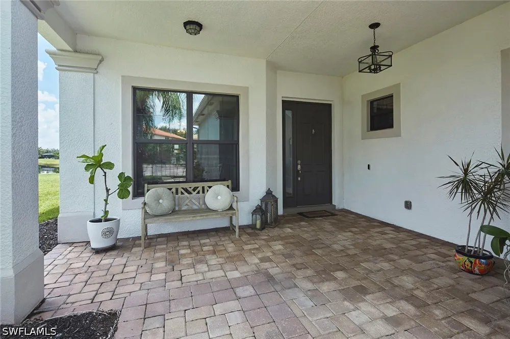 Madeira Court Naples, FL 34119