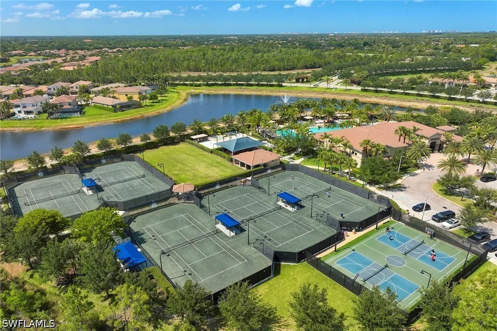 Madeira Court Naples, FL 34119