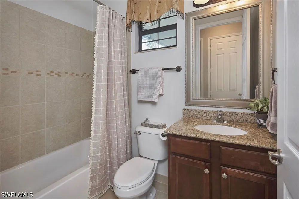 Madeira Court Naples, FL 34119