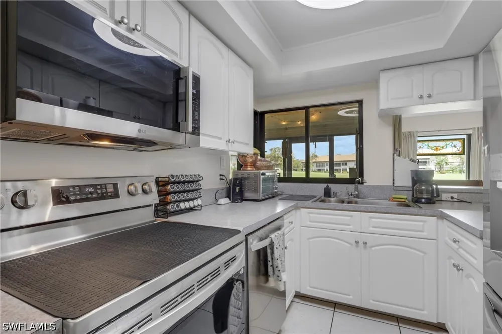 Trailwinds Drive #213 Fort Myers, FL 33907