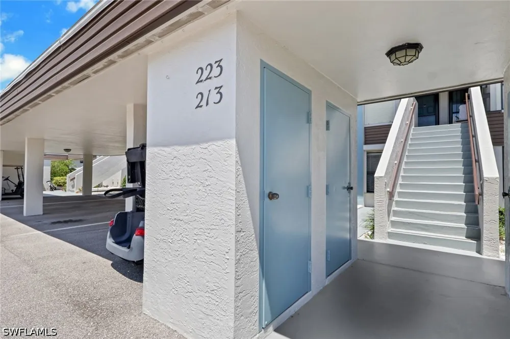 Trailwinds Drive #213 Fort Myers, FL 33907