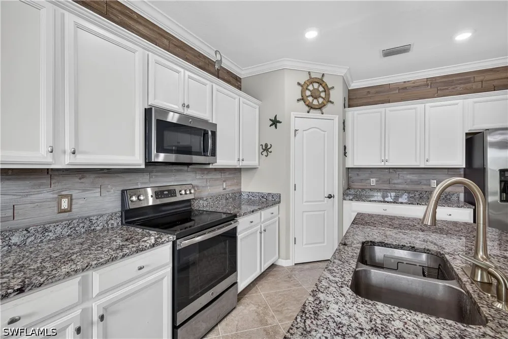 Marton Court Naples, FL 34113