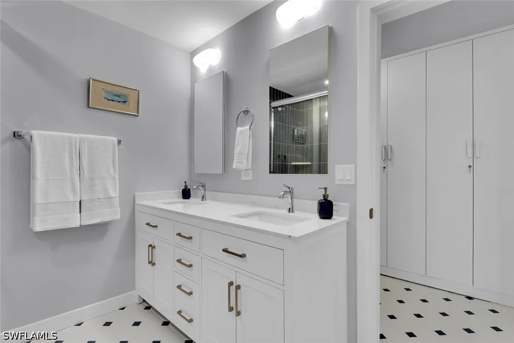 11th Avenue S Naples, FL 34102