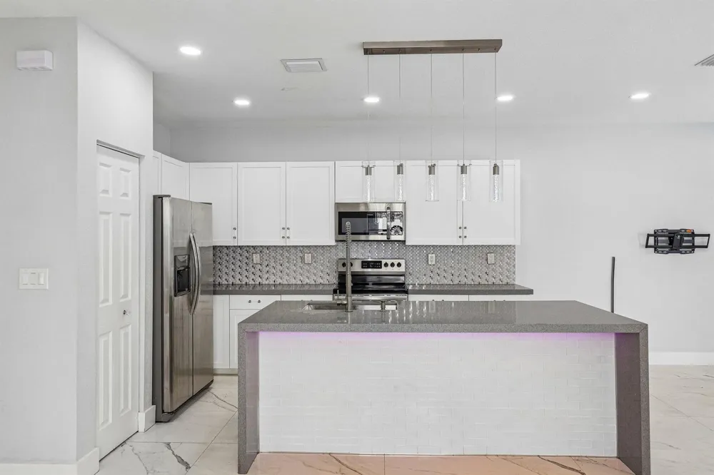 3567 W 110TH TERRACE Hialeah, FL 33018