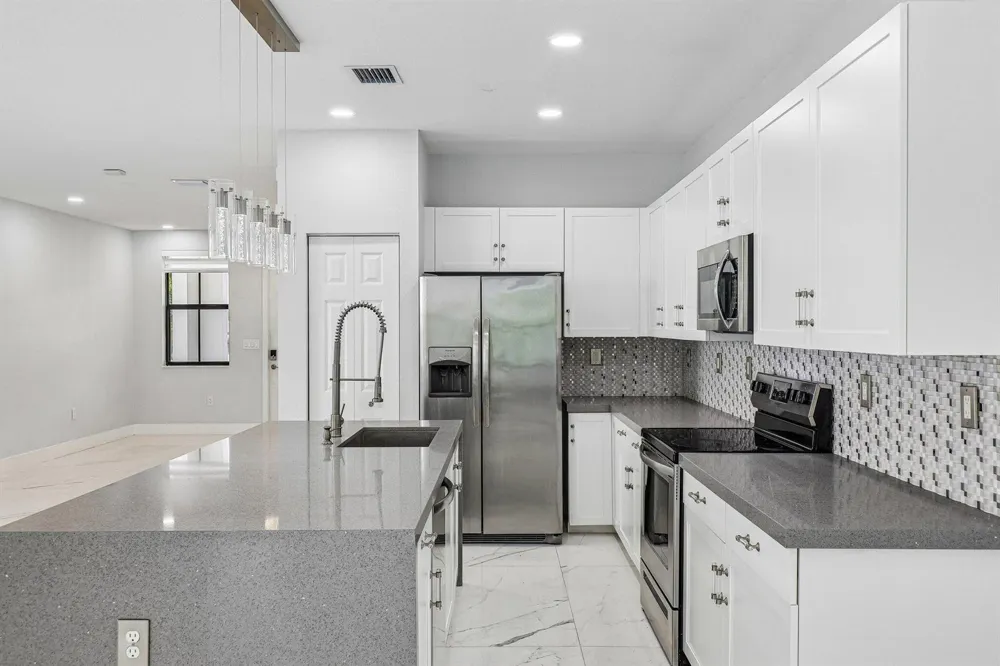 3567 W 110TH TERRACE Hialeah, FL 33018