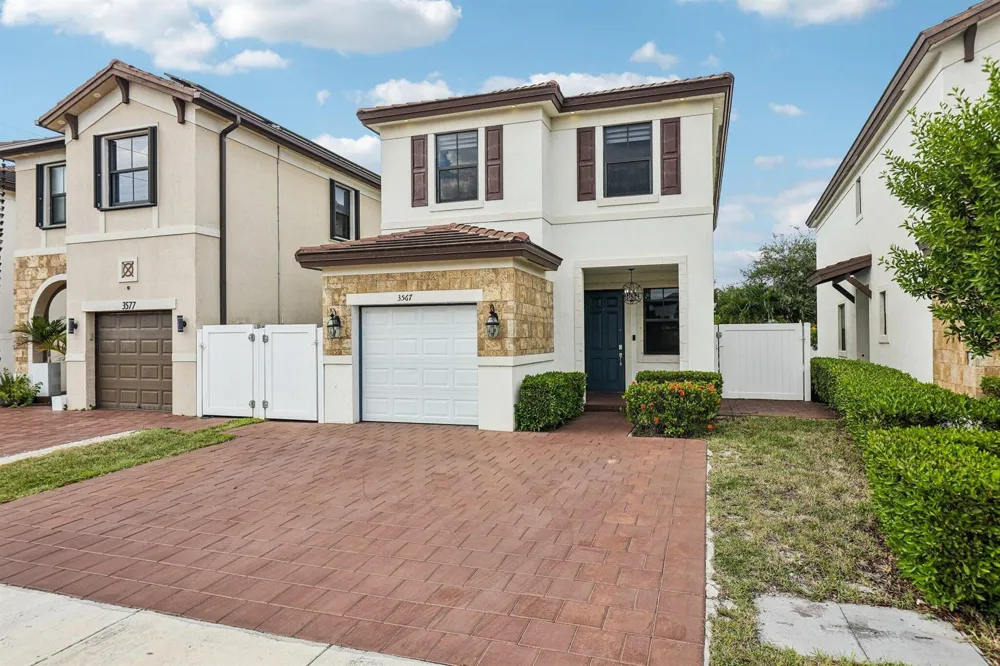 3567 W 110TH TERRACE Hialeah, FL 33018