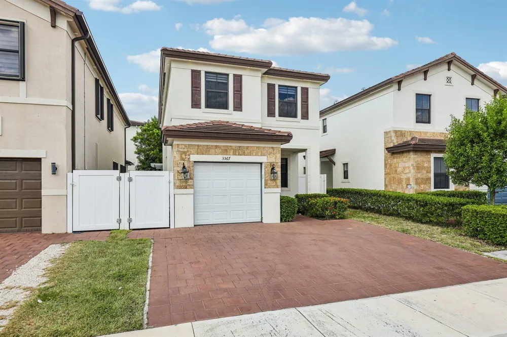 3567 W 110TH TERRACE Hialeah, FL 33018