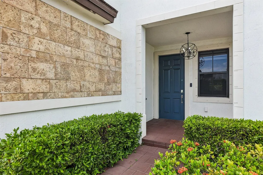 3567 W 110TH TERRACE Hialeah, FL 33018