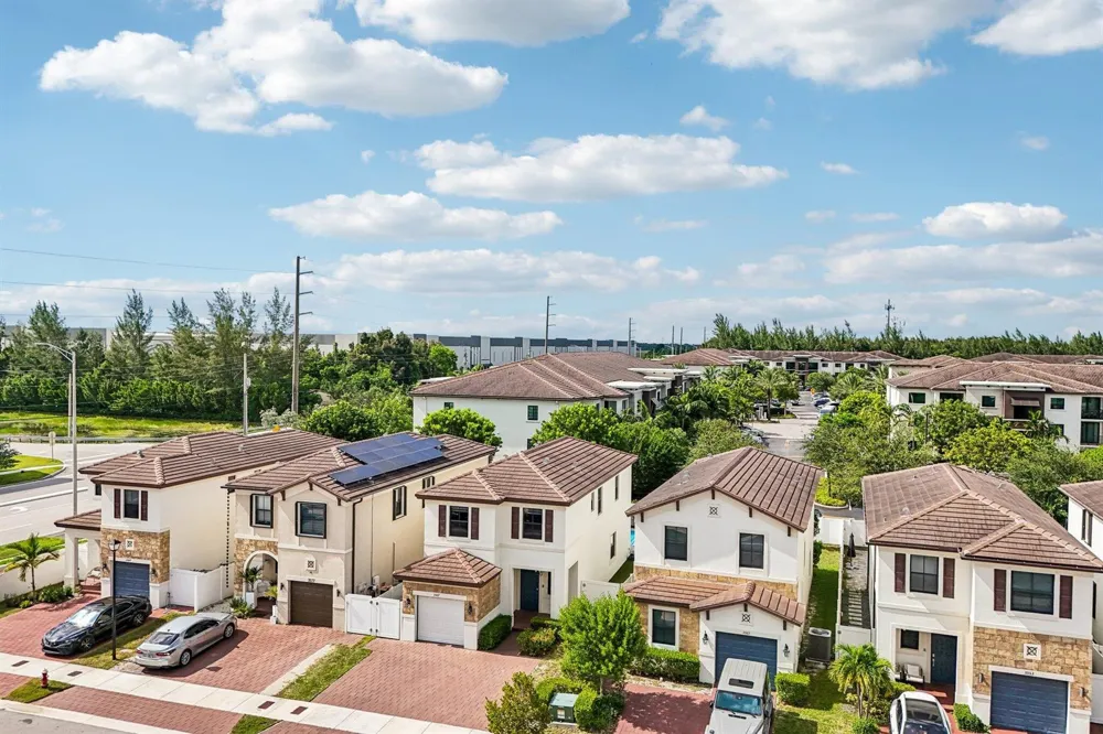 3567 W 110TH TERRACE Hialeah, FL 33018