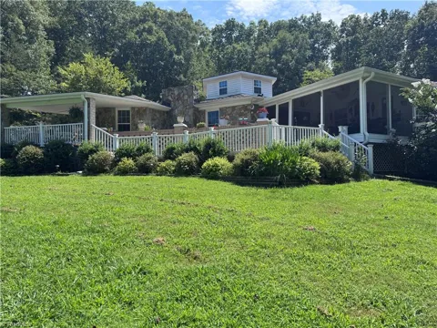 1332 Bethesda Road