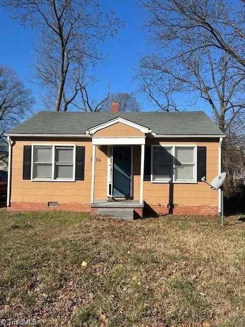 1004 Adams Street