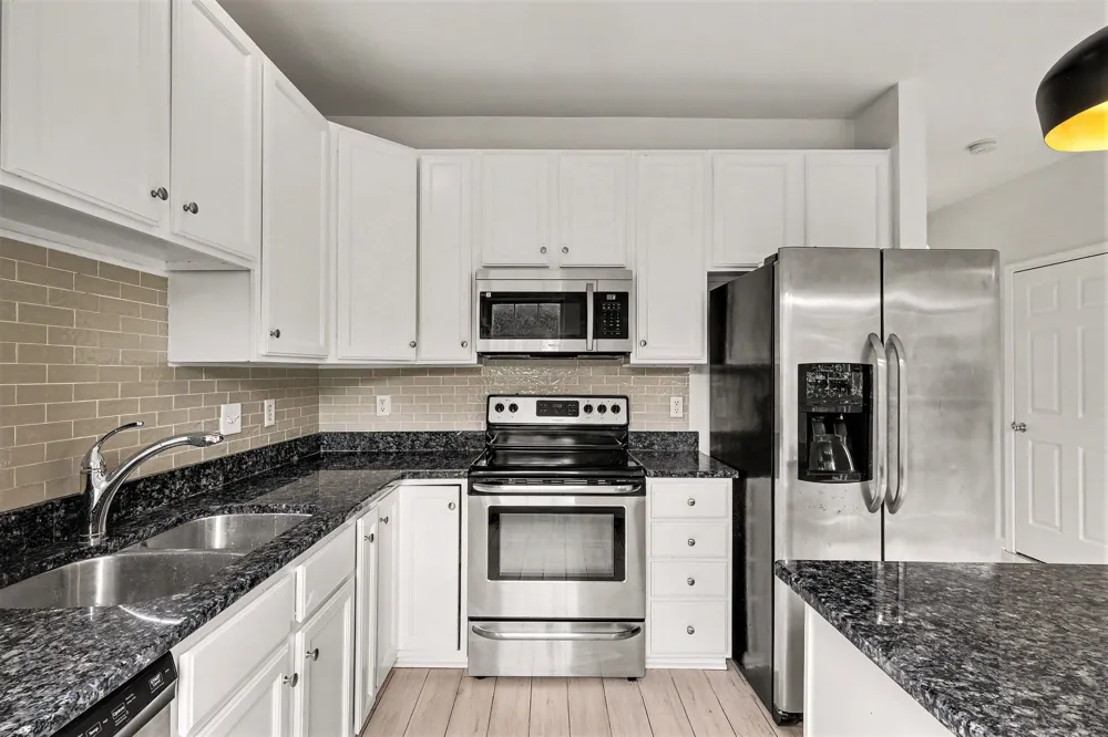 663 Huffine Manor Cir Franklin, TN 37067