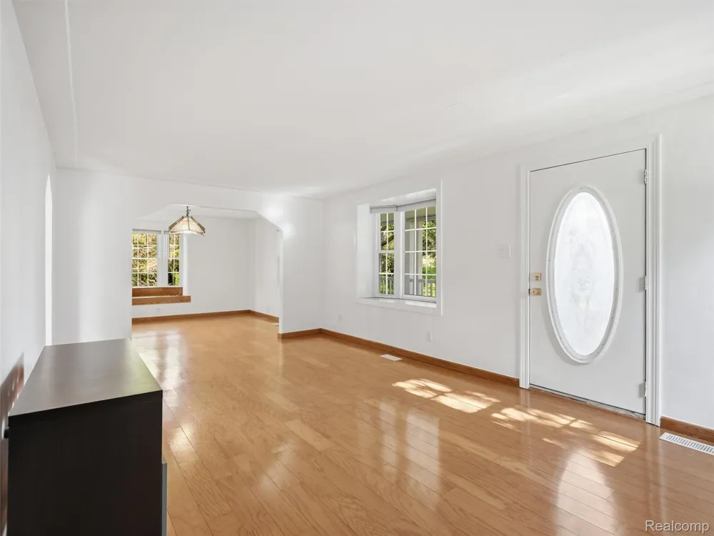 1700 Warren Road Ann Arbor Charter Township, MI 48105