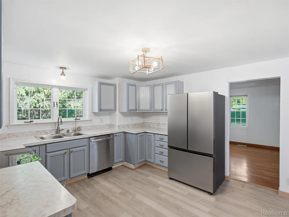 1700 Warren Road Ann Arbor Charter Township, MI 48105