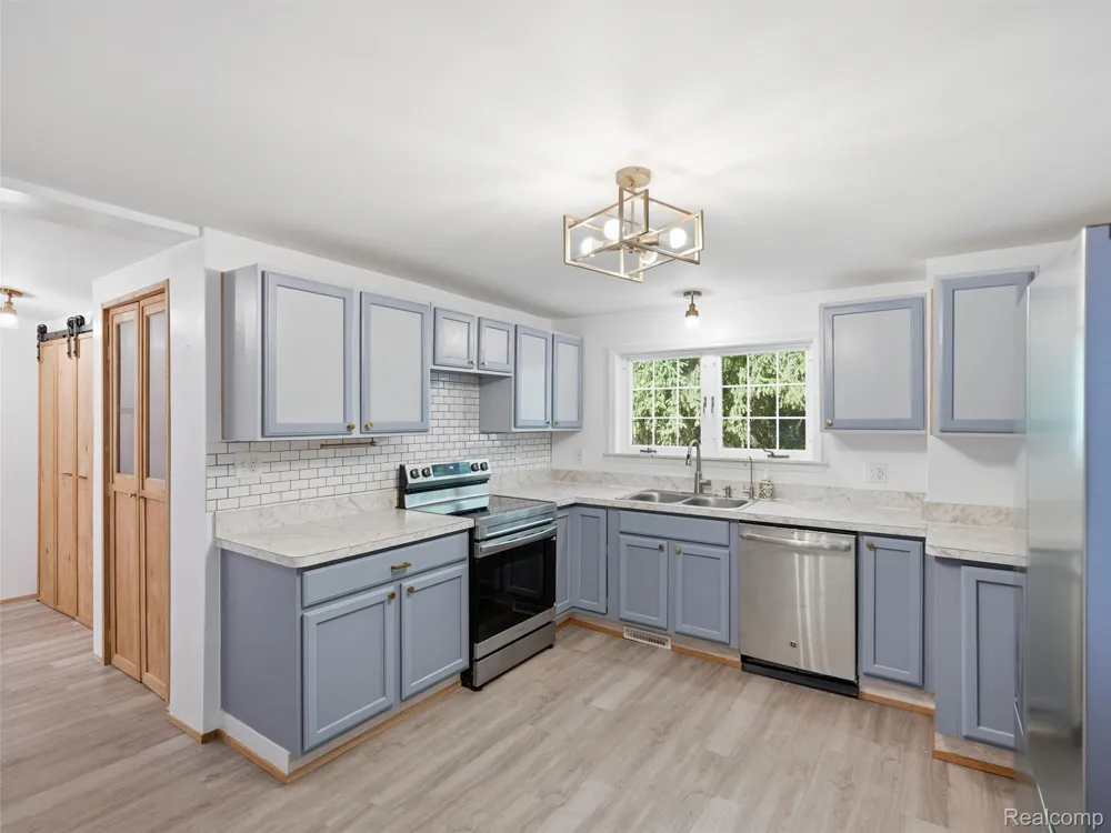 1700 Warren Road Ann Arbor Charter Township, MI 48105