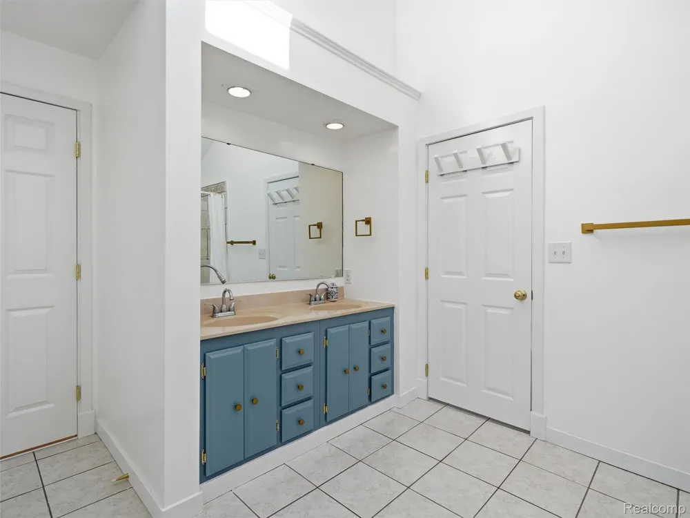 1700 Warren Road Ann Arbor Charter Township, MI 48105