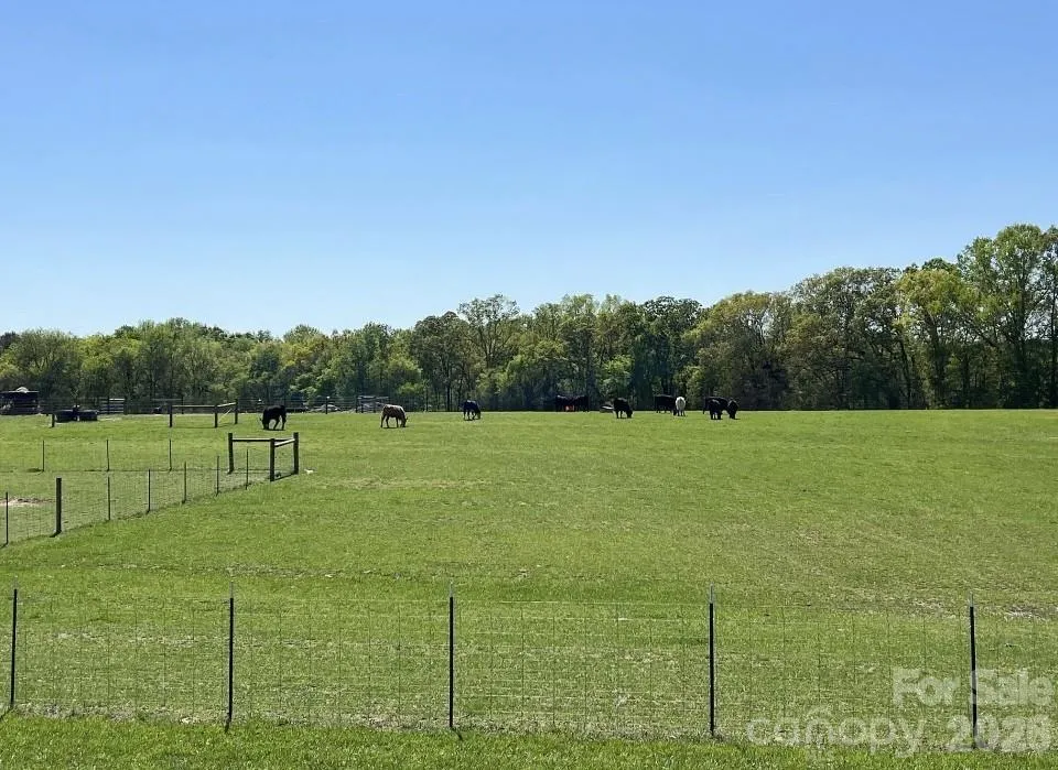 8720 Potter Road S Waxhaw, NC 28173
