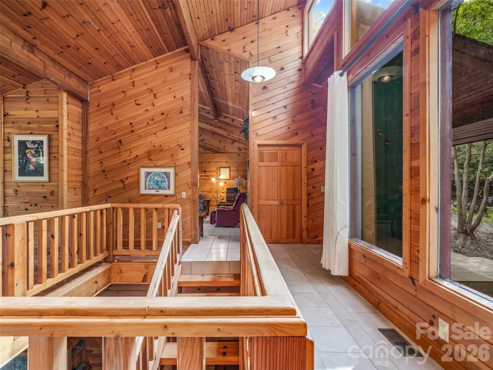 156 Winterstar Loop Burnsville, NC 28714