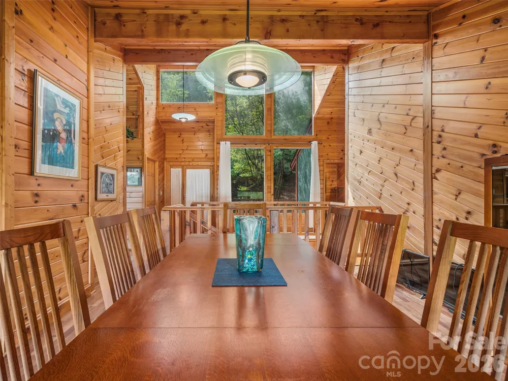 156 Winterstar Loop Burnsville, NC 28714