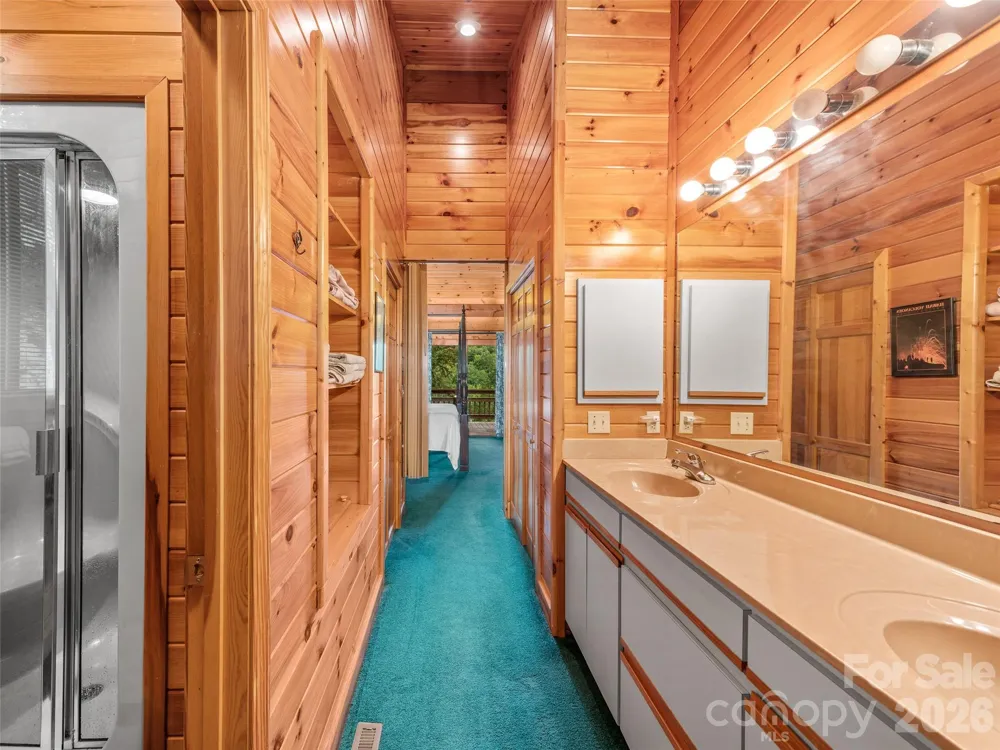 156 Winterstar Loop Burnsville, NC 28714