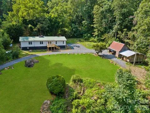 1218 Sweet Creek Road