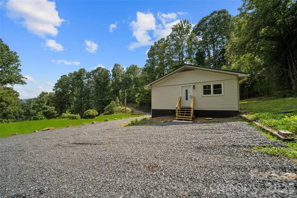 1218 Sweet Creek Road Bakersville, NC 28705