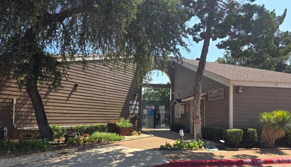 2301 Balsam Drive #M202 Arlington, TX 76006