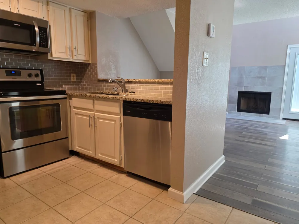 2301 Balsam Drive #M202 Arlington, TX 76006