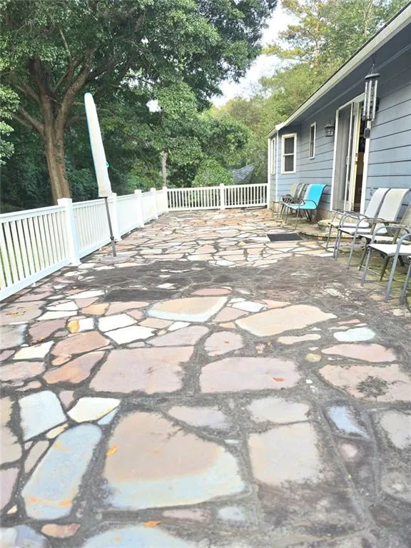 122 Spring Valley Circle Stockbridge, GA 30281