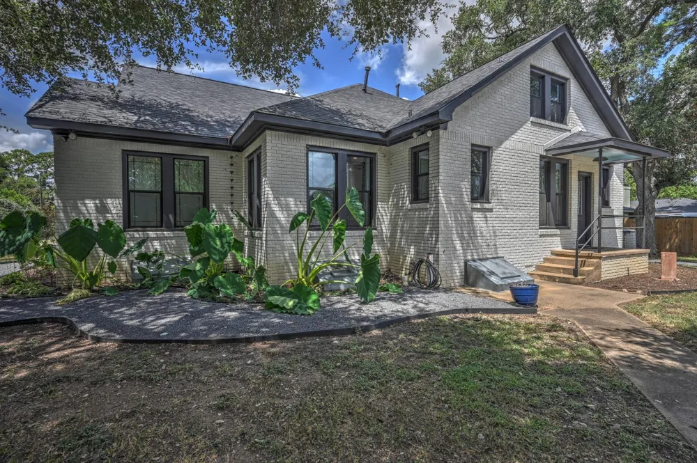 1501 Allyne Lane Brenham, TX 77833