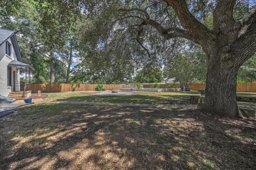 1501 Allyne Lane Brenham, TX 77833