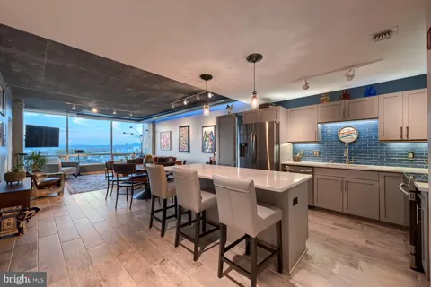 1200 STEUART STREET #528