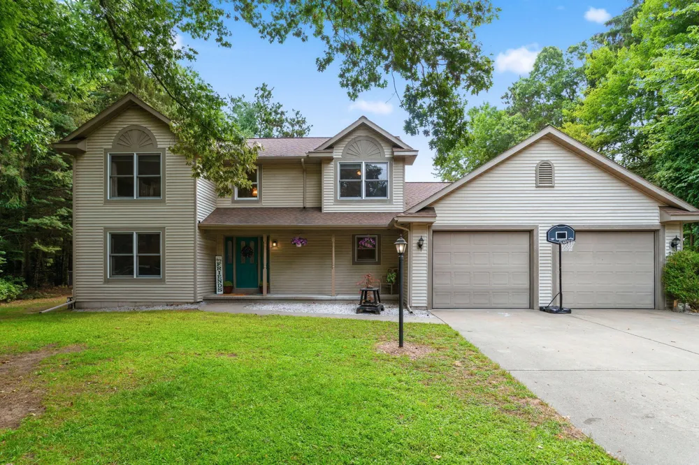 15250 Hofma Drive Grand Haven, MI 49417