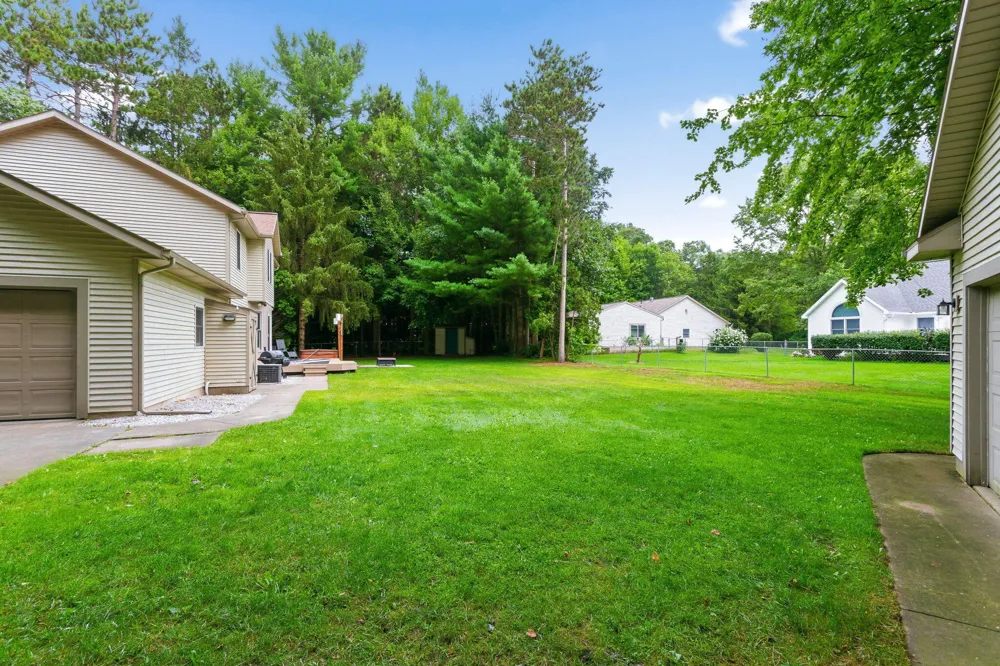 15250 Hofma Drive Grand Haven, MI 49417