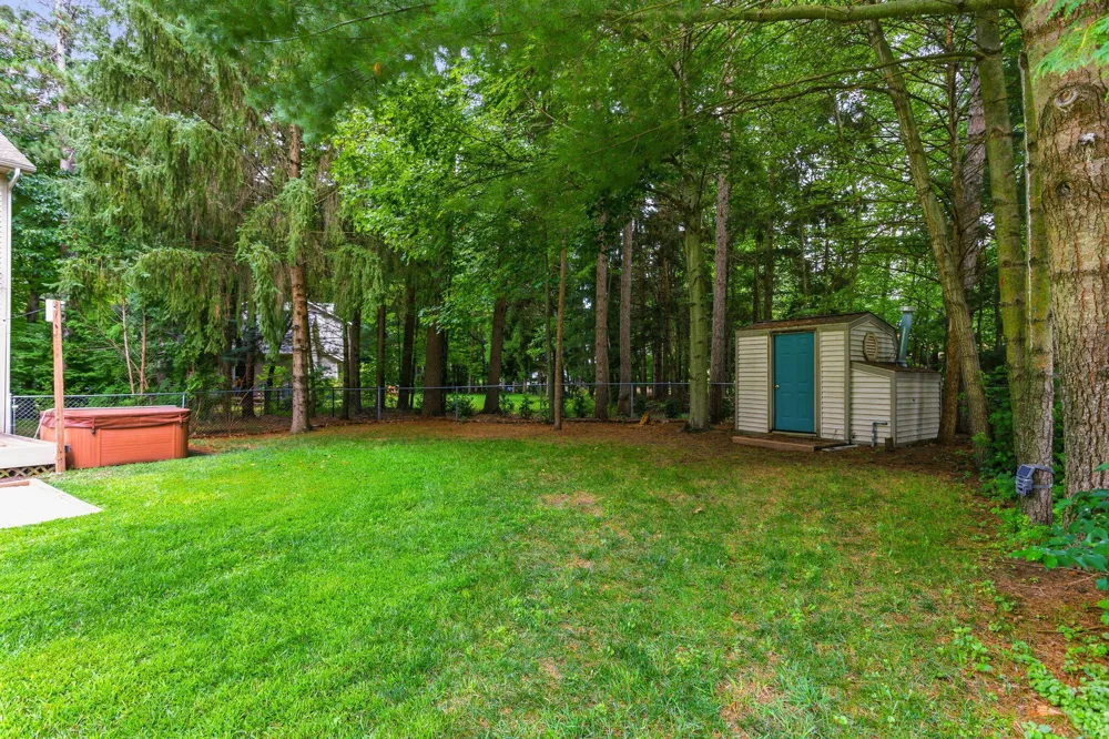 15250 Hofma Drive Grand Haven, MI 49417