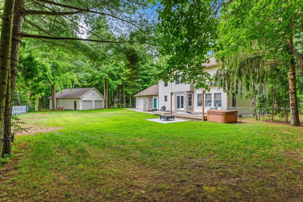 15250 Hofma Drive Grand Haven, MI 49417