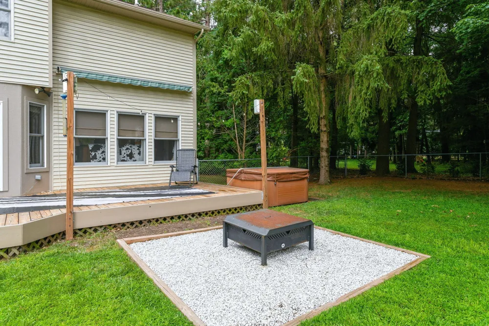 15250 Hofma Drive Grand Haven, MI 49417