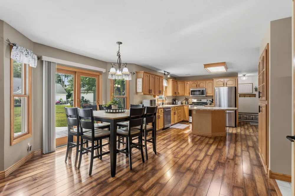 15250 Hofma Drive Grand Haven, MI 49417