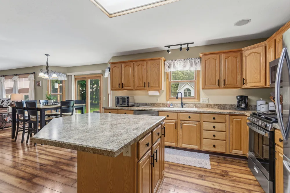 15250 Hofma Drive Grand Haven, MI 49417