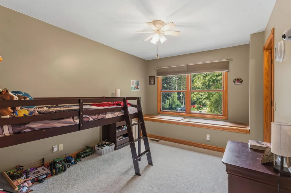 15250 Hofma Drive Grand Haven, MI 49417
