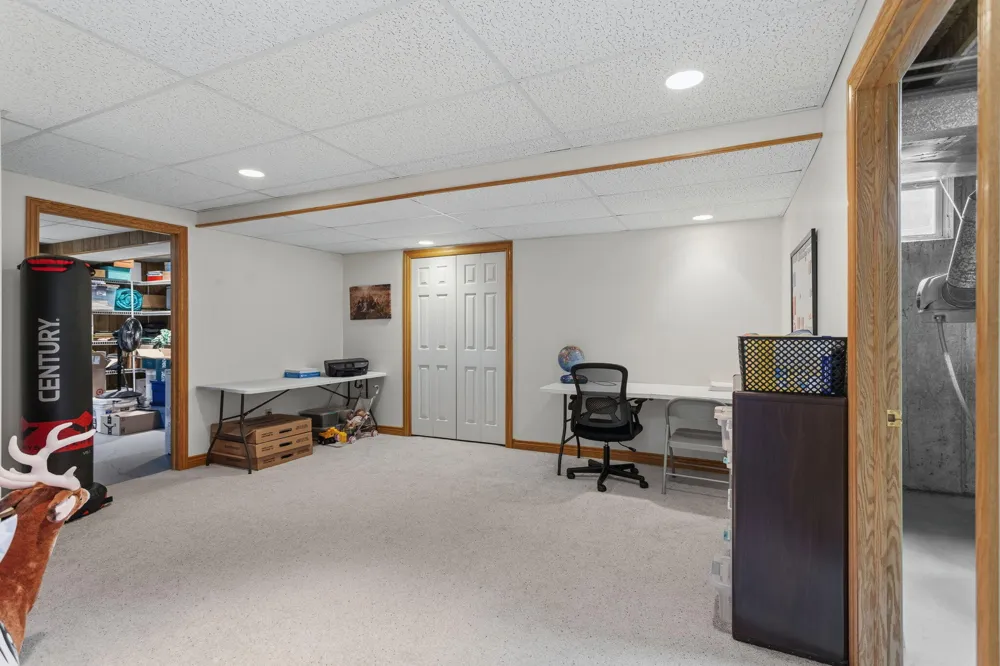 15250 Hofma Drive Grand Haven, MI 49417