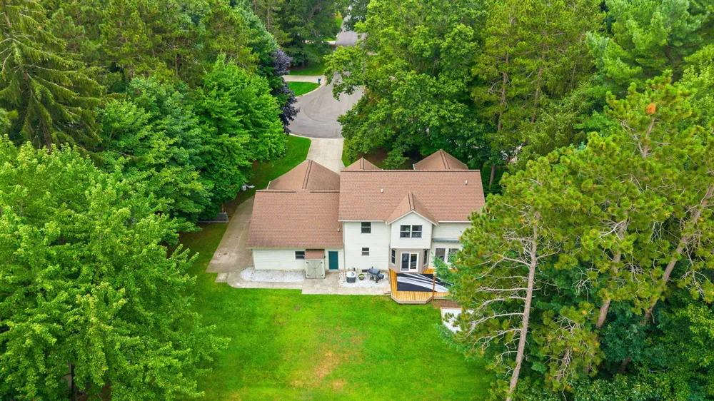 15250 Hofma Drive Grand Haven, MI 49417
