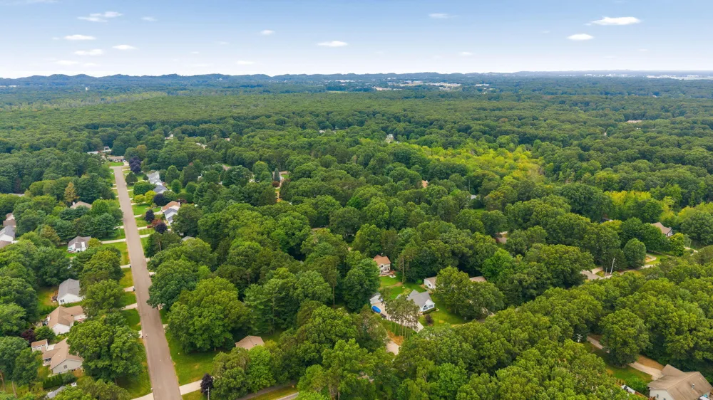 15250 Hofma Drive Grand Haven, MI 49417