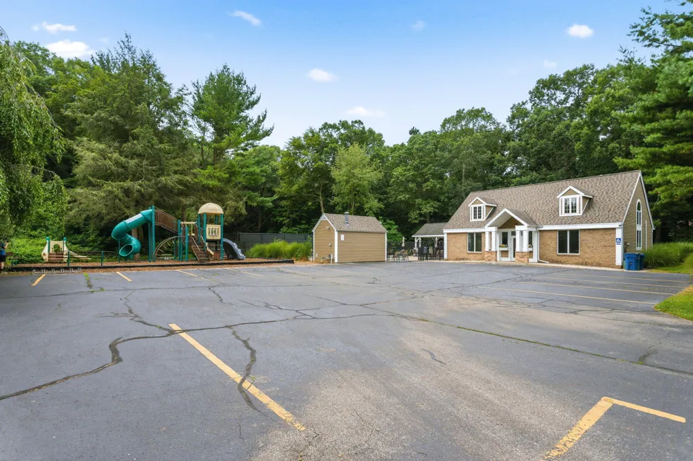 15250 Hofma Drive Grand Haven, MI 49417