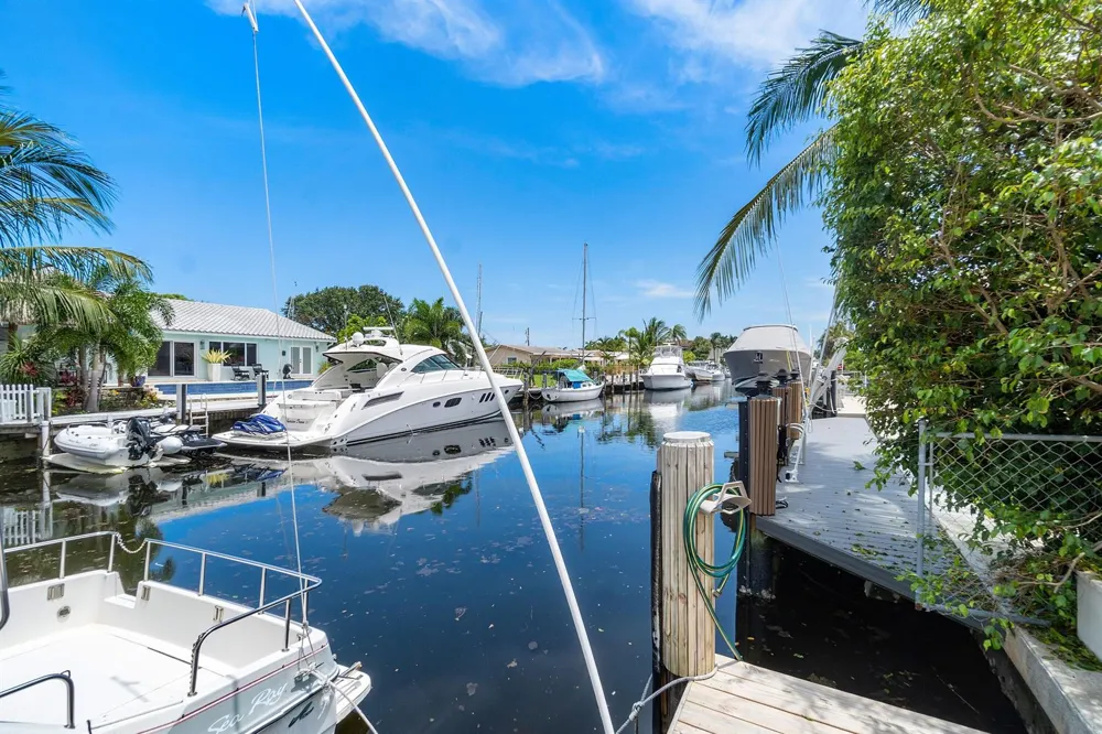 1360 NE 27th Terrace W #2 Pompano Beach, FL 33062
