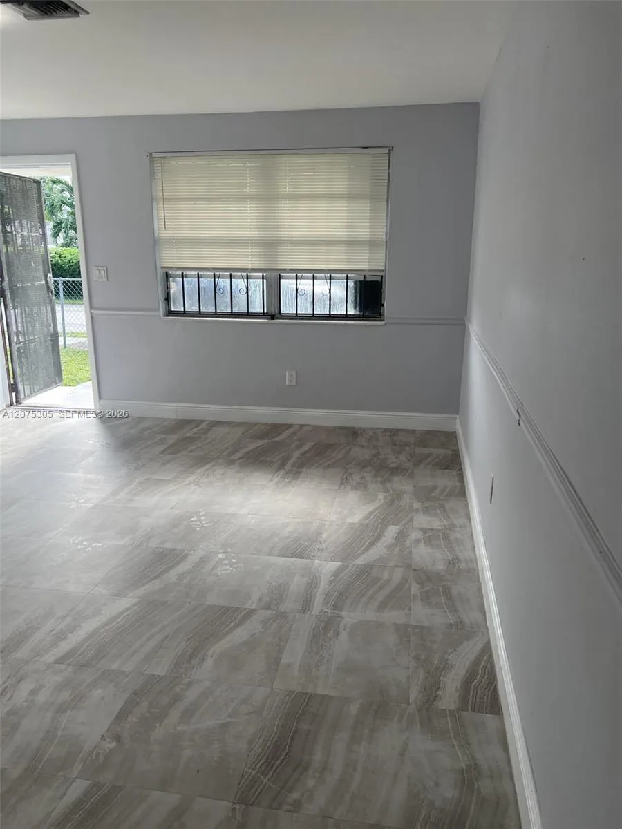 2145 NW 99th Ter #2145 Miami, FL 33147
