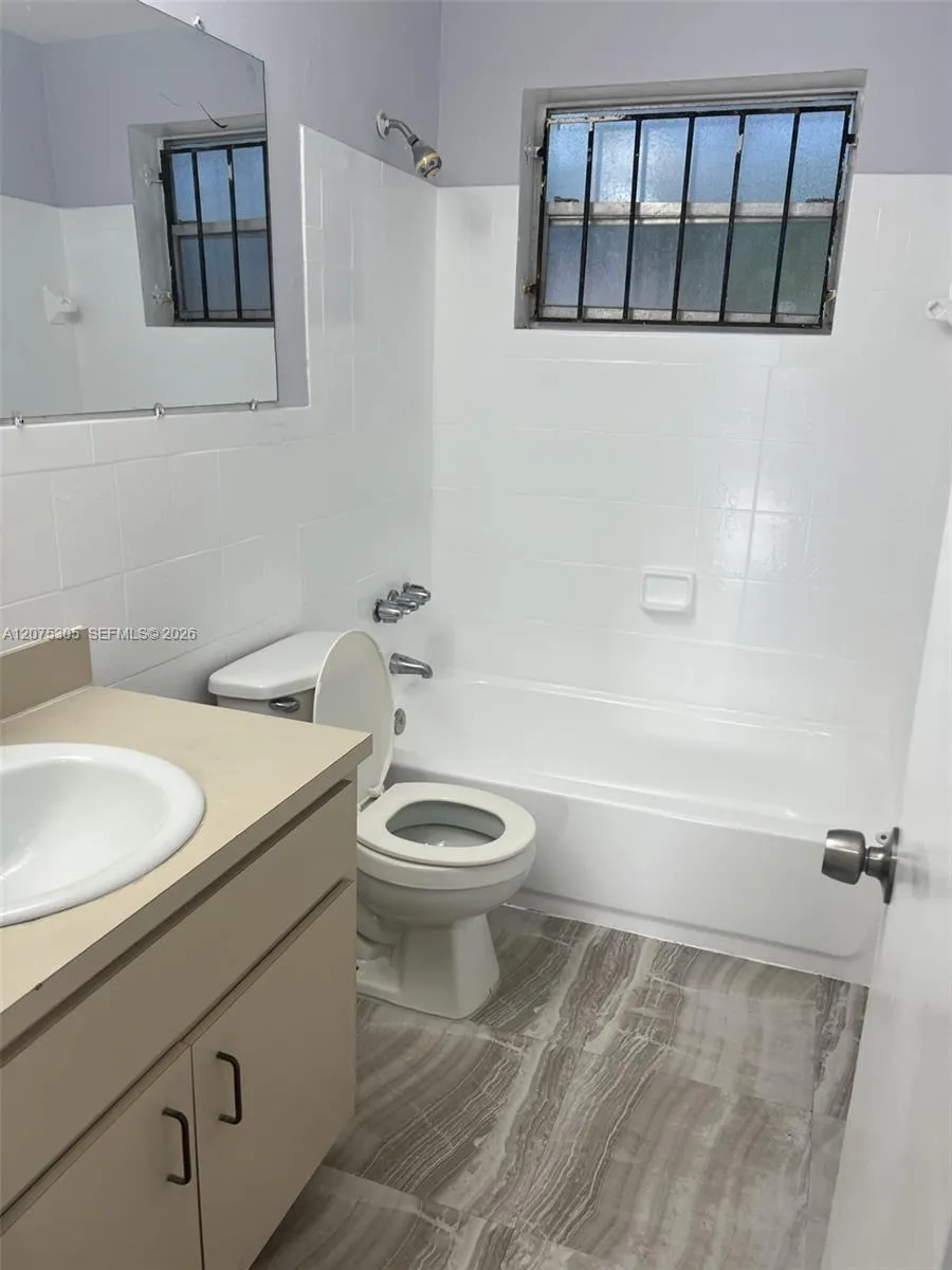 2145 NW 99th Ter #2145 Miami, FL 33147