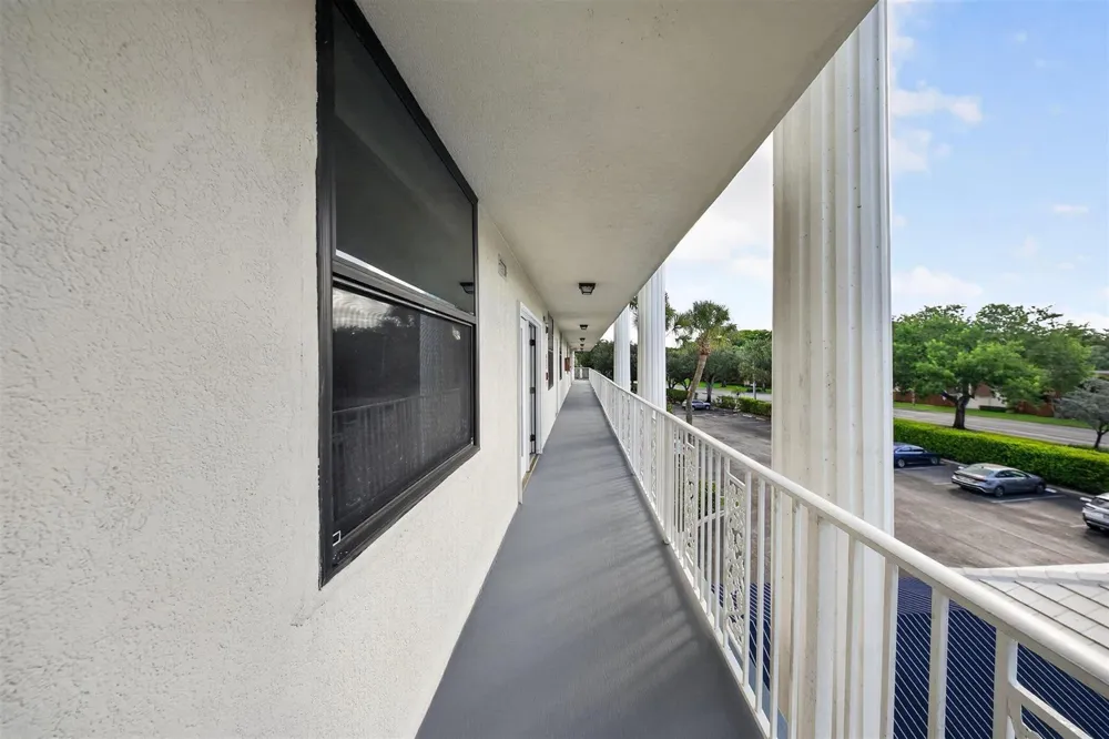 1719 WHITEHALL DRIVE #303 Davie, FL 33324