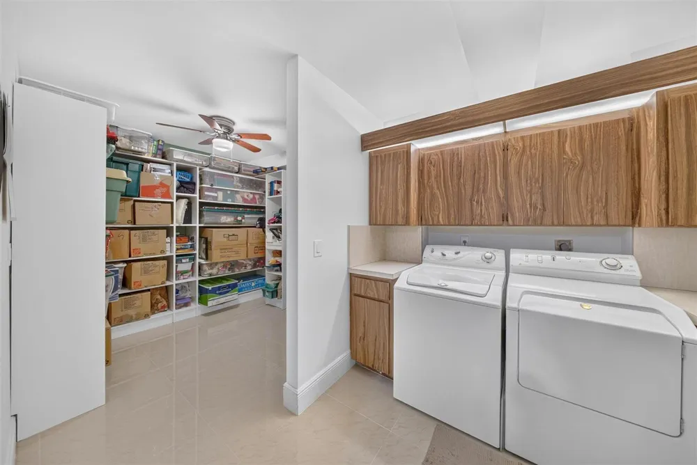 1719 WHITEHALL DRIVE #303 Davie, FL 33324